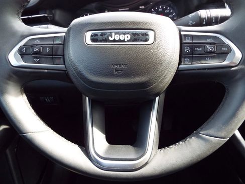 Used 2023 Jeep Compass Limited w/ Red Edition image 11