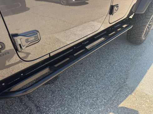 Used 2020 Jeep Gladiator Sport w/ Quick Order Package 24S AWD/4WD image 11