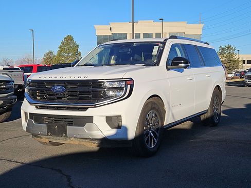 Used 2025 Ford Expedition Max Platinum image 11
