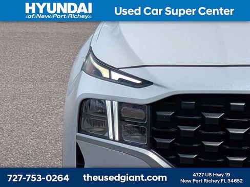 Used 2021 Hyundai Santa Fe SE w/ Cargo Package FWD image 9