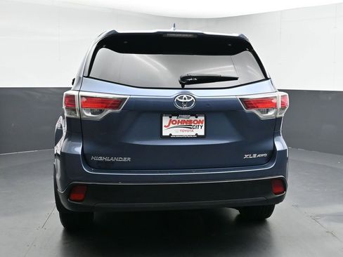 Used 2016 Toyota Highlander XLE image 7