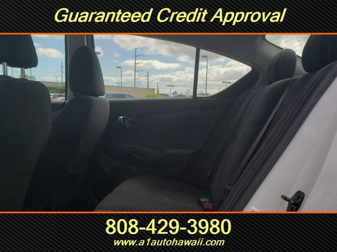 Used 2018 Nissan Versa SV FWD image 10