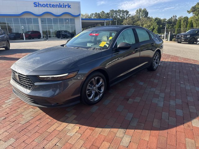 Certified 2024 Honda Accord EX image 5