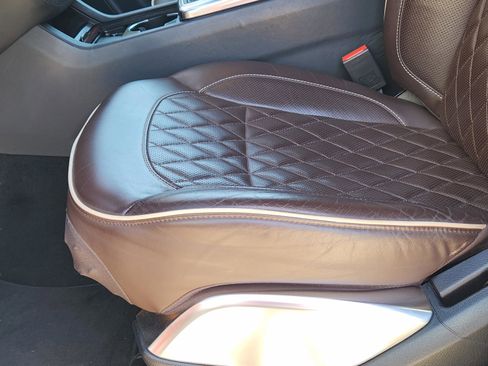 Used 2013 Mercedes-Benz GL 550 GL550 4MATIC image 25