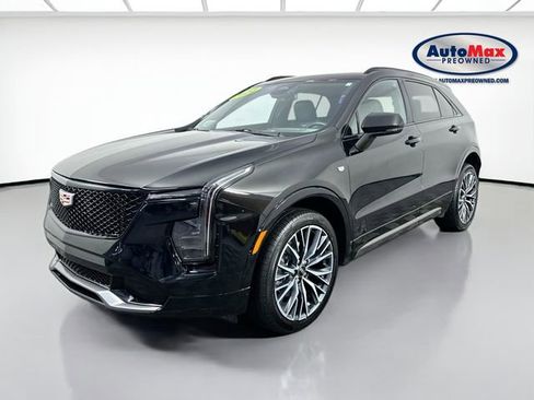 Used 2024 Cadillac XT4 Sport image 5