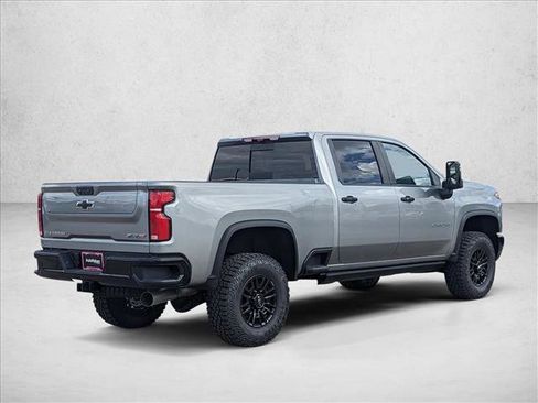 New 2026 Chevrolet Silverado 2500 ZR2 image 2