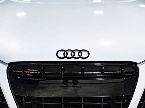 Used 2012 Audi R8 V10 image 24