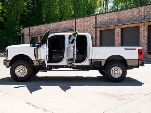 Used 2023 Ford F250 King Ranch w/ Tremor Off-Road Package AWD/4WD image 7