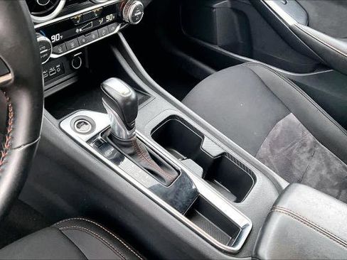 Certified 2025 Nissan Sentra SR image 16