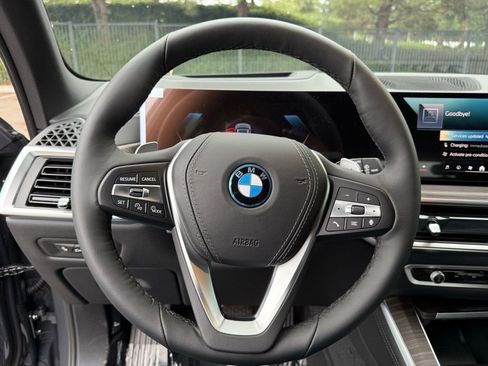 New 2026 BMW X5 xDrive50e w/ Executive Package image 22