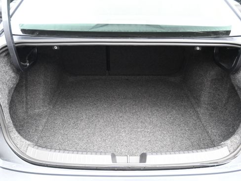 Used 2026 Volkswagen Jetta SE FWD image 20
