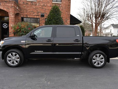 Used 2010 Toyota Tundra Grade 4x2 4dr CrewMax Cab Pick image 4
