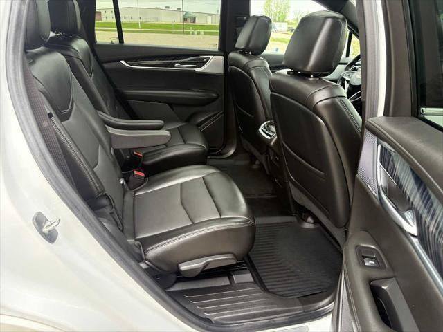 Used 2024 Cadillac XT6 Premium Luxury w/ Technology Package AWD/4WD image 12