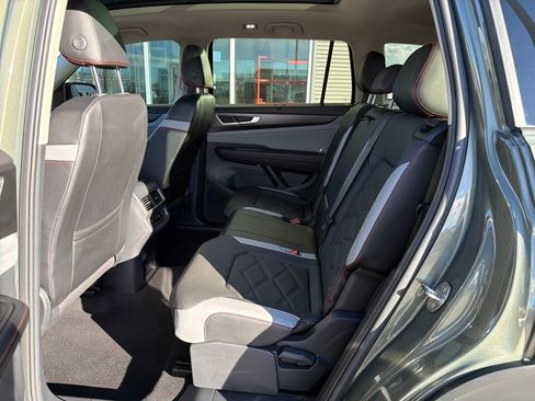 Used 2024 Volkswagen Atlas Peak Edition SEL image 14