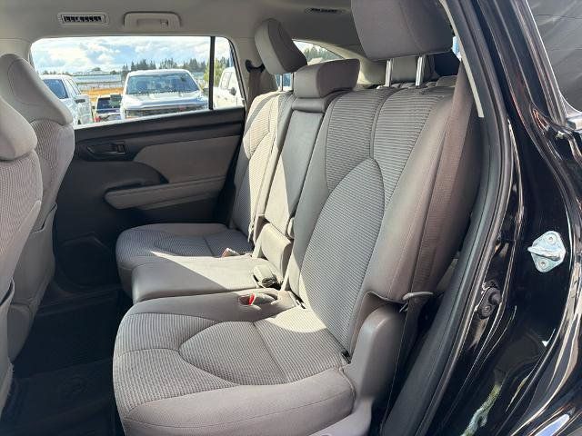 Used 2020 Toyota Highlander L AWD/4WD image 34