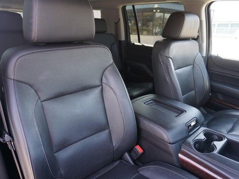 Used 2020 GMC Yukon XL SLT image 33