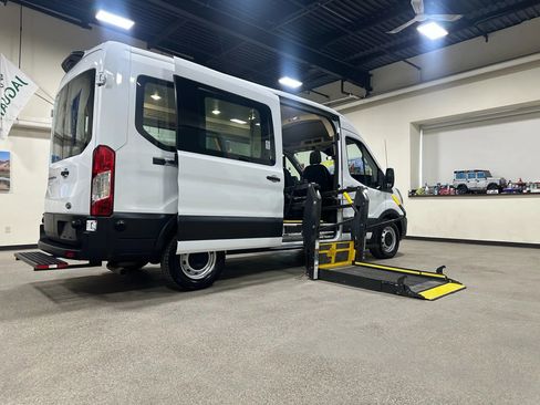 Used 2020 Ford Transit 150 Medium Roof image 45