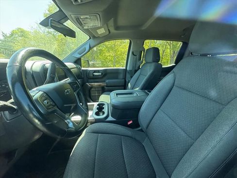 Used 2021 Chevrolet Silverado 1500 LT Trail Boss w/ Bed Protection Package image 8