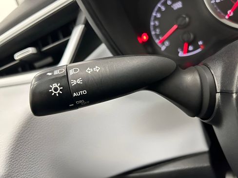 Used 2022 Toyota Corolla SE image 14