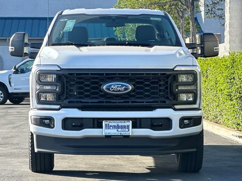 New 2026 Ford F250 4x4 Crew Cab Super Duty image 9