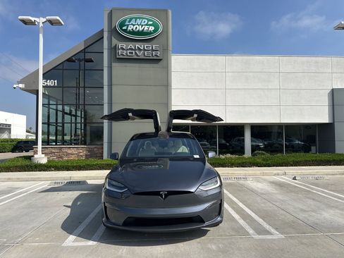 Used 2023 Tesla Model X image 6