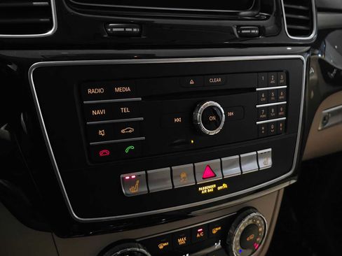 Used 2018 Mercedes-Benz GLE 350 4MATIC image 30