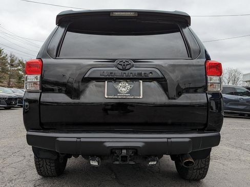 Used 2012 Toyota 4Runner Trail AWD/4WD image 9