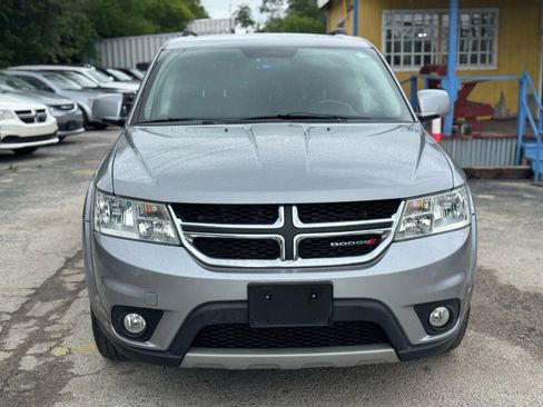 Used 2017 Dodge Journey SXT w/ Premium Group image 3