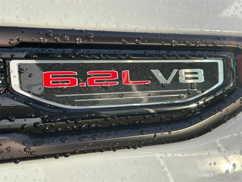 Used 2022 GMC Sierra 1500 AT4X image 43