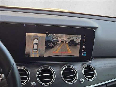 Used 2023 Mercedes-Benz E 350 Sedan image 24