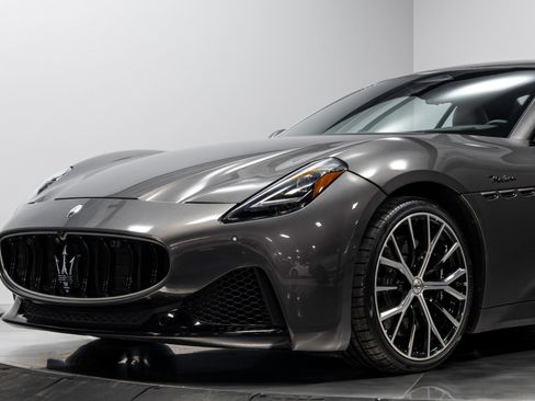 Used 2024 Maserati GranTurismo Modena image 4