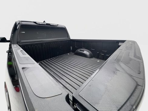 Used 2023 Toyota Tundra SR5 AWD/4WD image 18