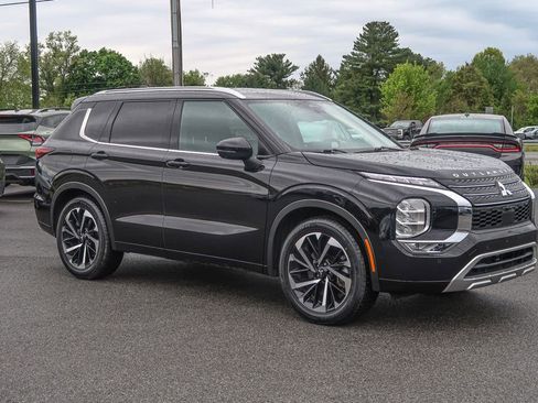 Used 2024 Mitsubishi Outlander SEL FWD image 8