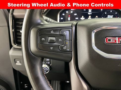 Used 2025 GMC Sierra 2500 AT4 image 32