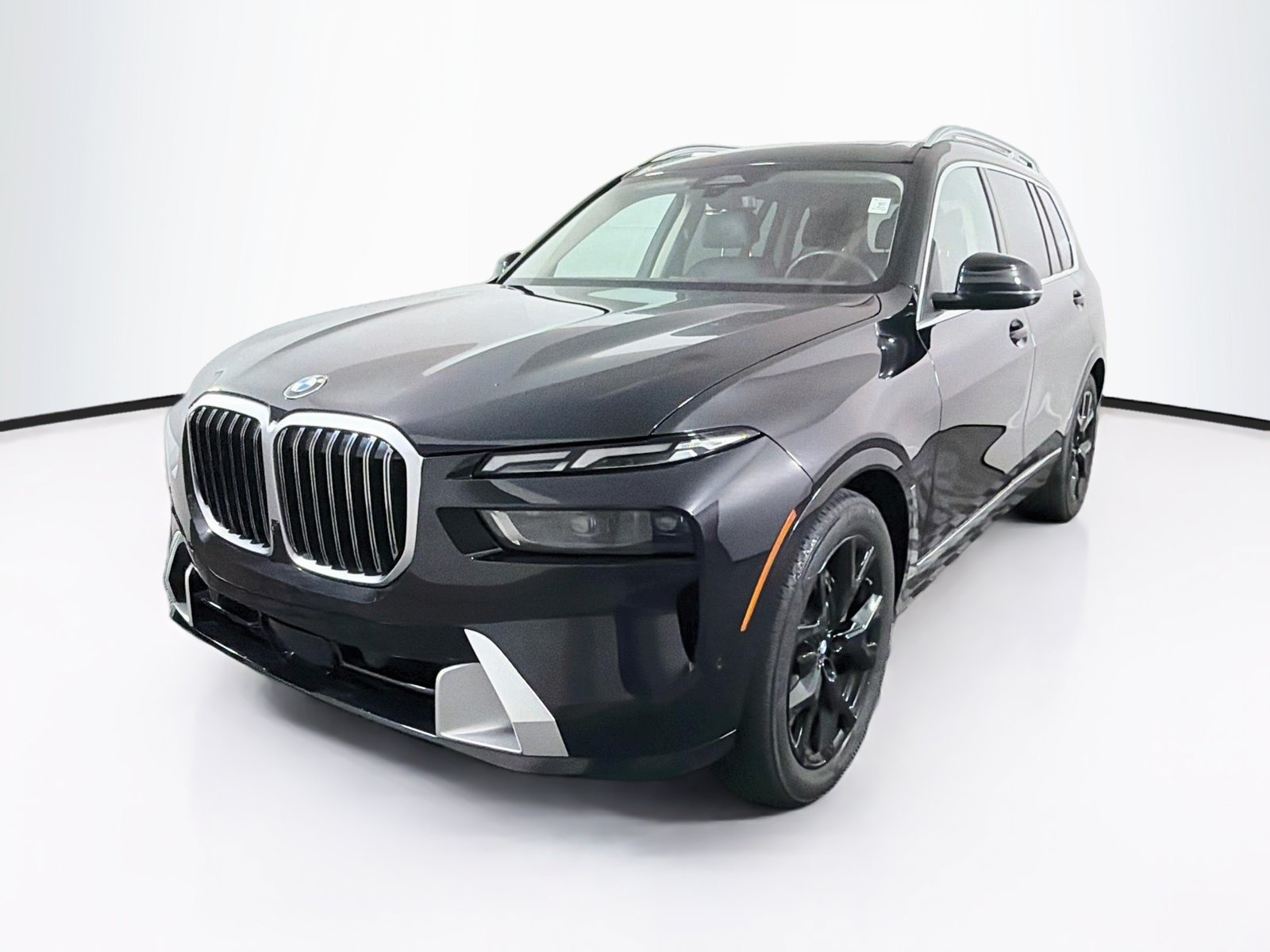 Certified 2024 BMW X7 xDrive40i w/ Premium Package AWD/4WD image 3