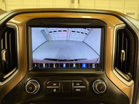 Used 2020 Chevrolet Silverado 2500 High Country AWD/4WD image 18