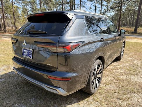 Used 2025 Mitsubishi Outlander SEL AWD/4WD image 5