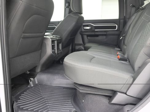 Used 2025 RAM 2500 Big Horn AWD/4WD image 34