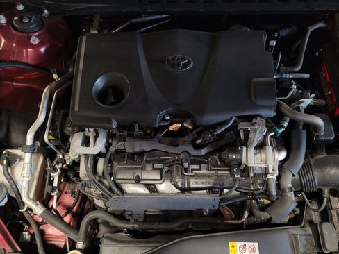 Used 2018 Toyota Camry LE w/ Convenience Package FWD image 30