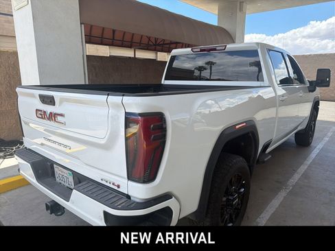 Certified 2026 GMC Sierra 2500 AT4 AWD/4WD image 4
