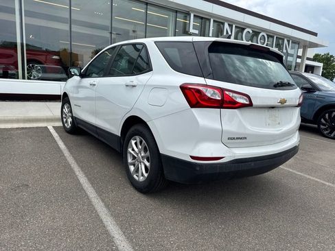 Used 2020 Chevrolet Equinox LS w/ LPO, Floor Liner Package AWD/4WD image 4