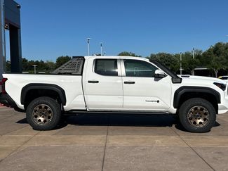 New 2026 Toyota Tacoma 4x4 Double Cab Hybrid video 3