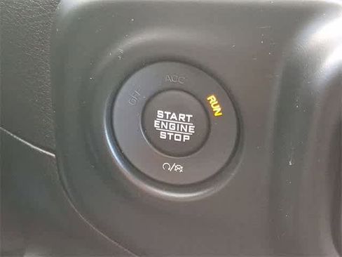 Used 2020 Jeep Wrangler Unlimited Sport image 23