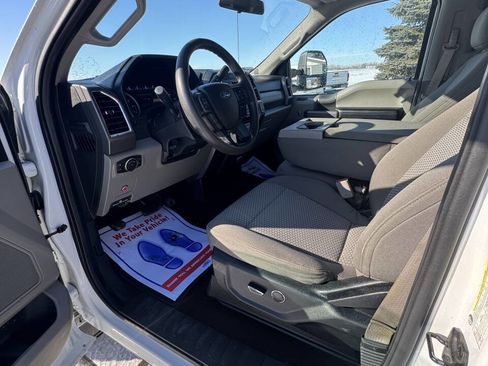 Used 2017 Ford F250 XLT w/ FX4 Off-Road Package AWD/4WD image 41