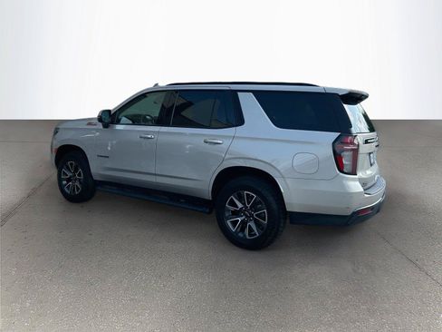 Used 2022 Chevrolet Tahoe Z71 w/ Luxury Package AWD/4WD image 6