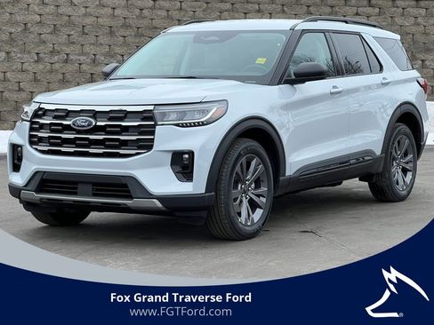 Used 2026 Ford Explorer Active w/ Active Comfort Package AWD/4WD image 1