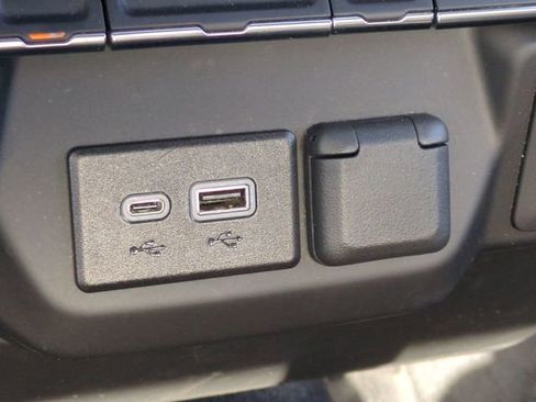 Certified 2025 Chevrolet Silverado 1500 W/T image 23