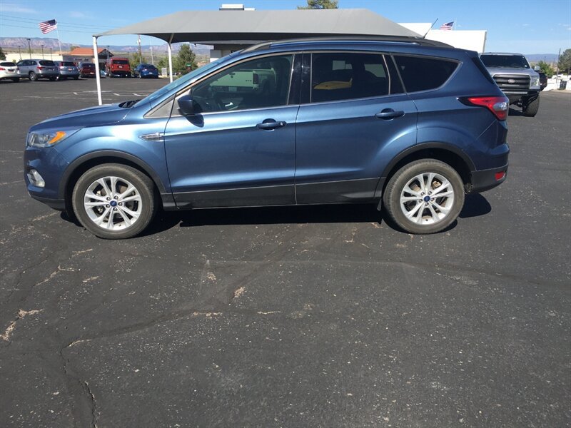 Used 2018 Ford Escape SEL FWD image 5