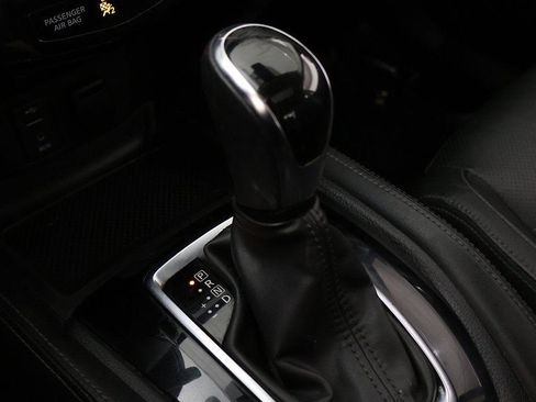 Used 2018 Nissan Rogue Sport SL w/ SL Premium Package image 48