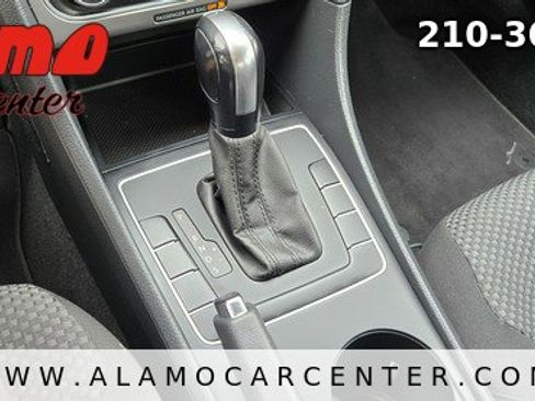 Used 2012 Volkswagen Passat 2.5 S image 40